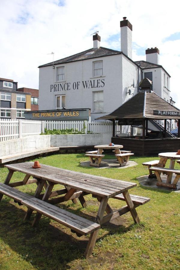 The Prince Of Wales Reigate Exteriér fotografie